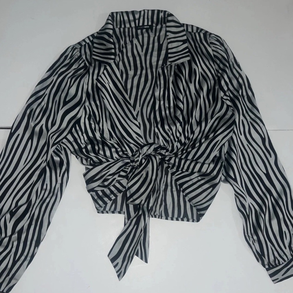 Black Item - image 7